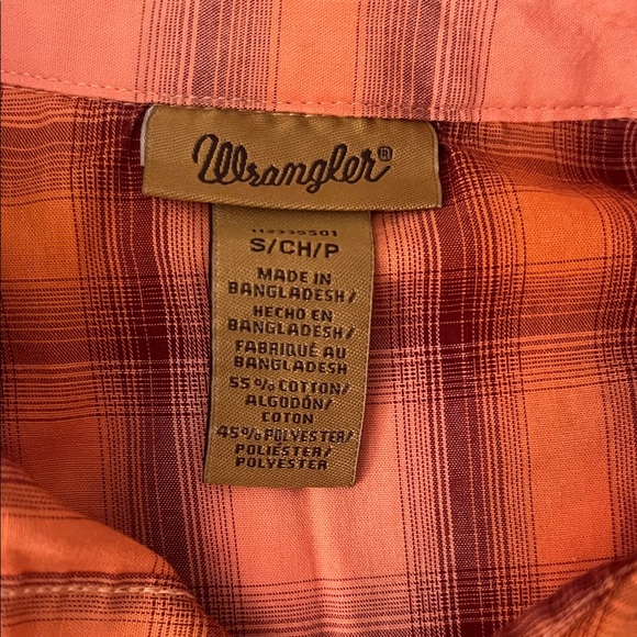 Wrangler Women’s Pearl Snap long sleeve shirt - Picture 2 of 2